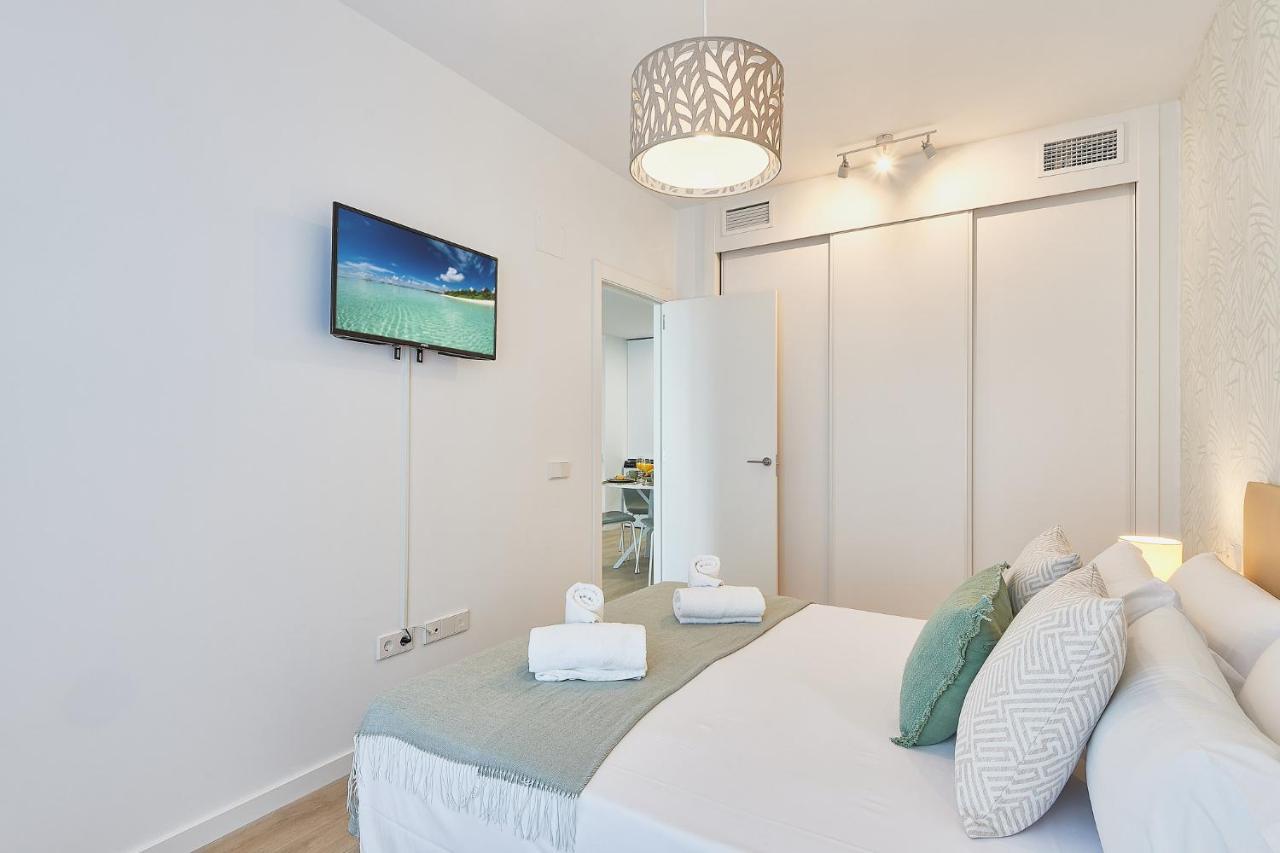 Apartamento Adriela Малага Екстер'єр фото